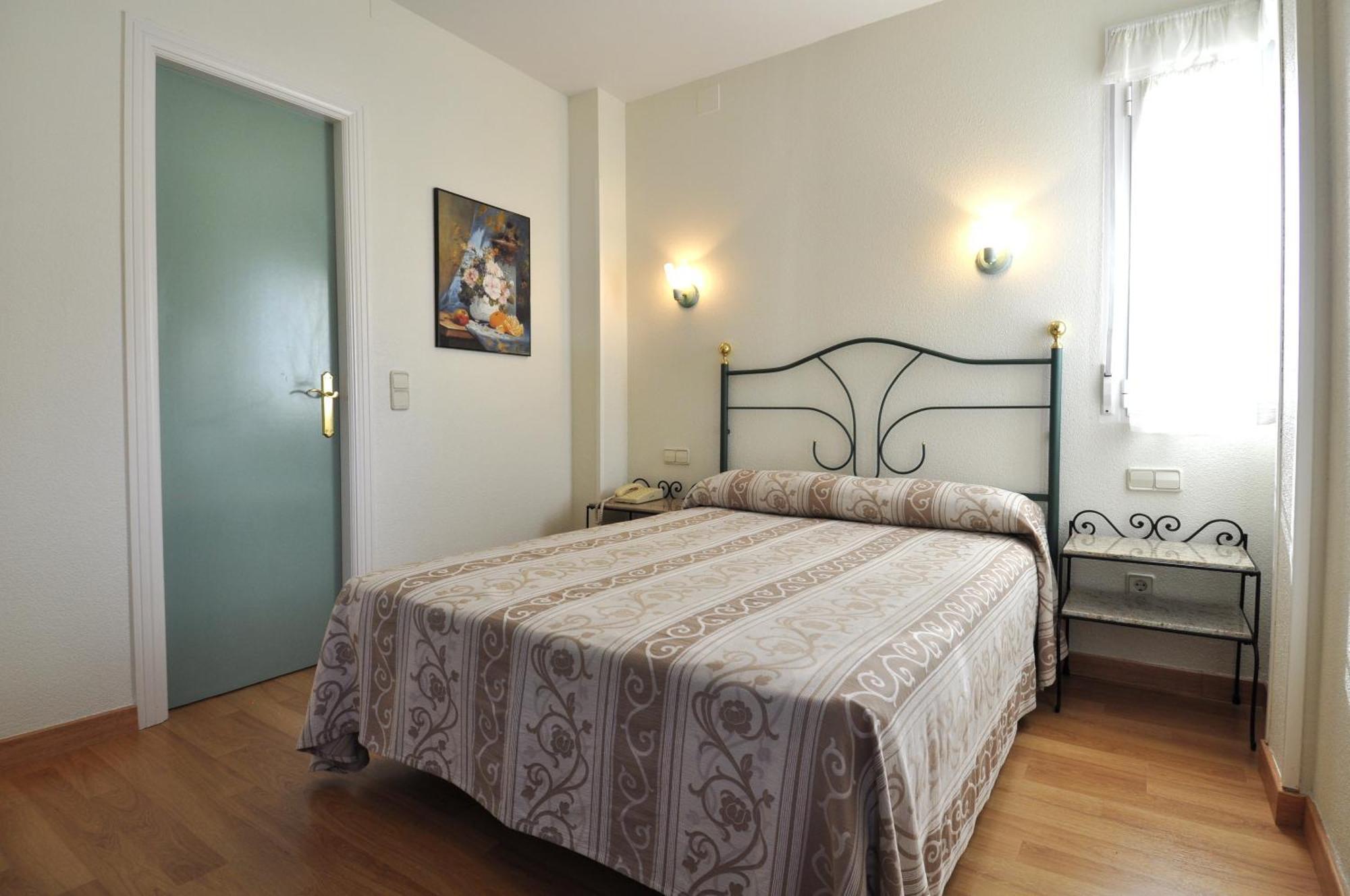 Hotel Apartamentos Aralso Sotillo La Lastrilla Oda fotoğraf