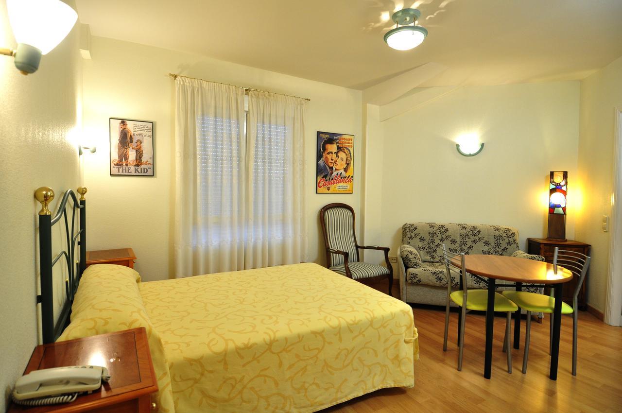 Hotel Apartamentos Aralso Sotillo La Lastrilla Dış mekan fotoğraf